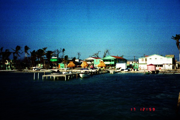 Cayes Caulkner, Belize