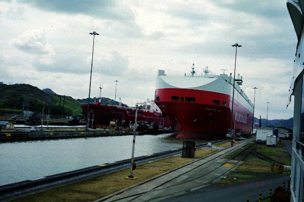 miraflores locks, panama